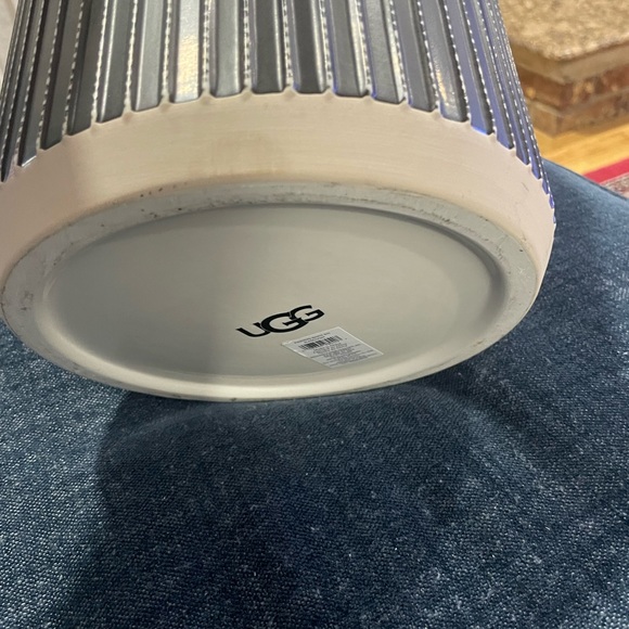 COPY - Brand new Ugg waste basket - Picture 10 of 10